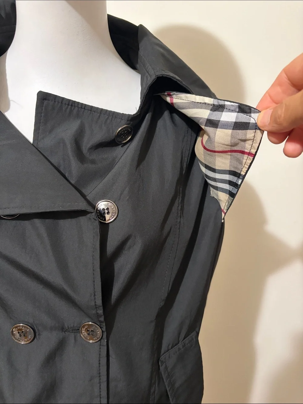 Burberry Black Double-Breasted Trench Coat Jacket Made in England - Picture 9 of 16